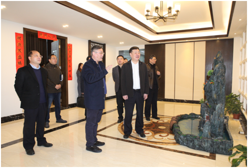 寧波市公安局黨委副書記、常務(wù)副局長羅利達在立華開展“大巡訪、三服務(wù)”走訪調(diào)研